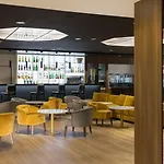 Mercure Cote De Nacre Hotel 4*