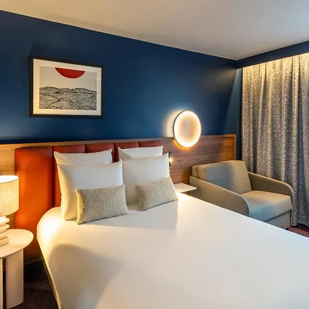 Mercure Cote De Nacre Hotel 4*