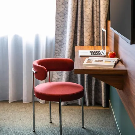 Mercure Cote De Nacre 4*