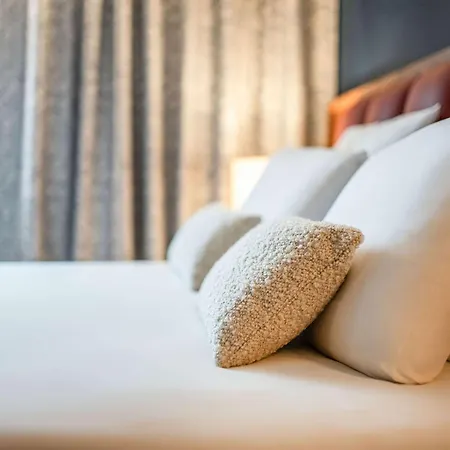 Mercure Cote De Nacre 4* Caen