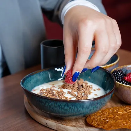 Mercure Cote De Nacre