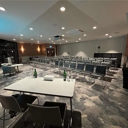 Mercure Cote De Nacre Hotell 4*