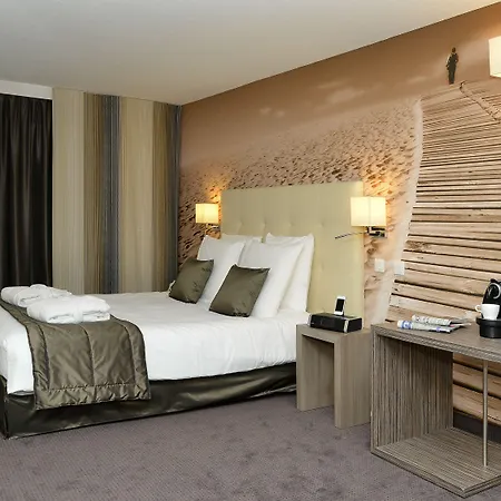 Mercure Cote De Nacre Hotel 4*