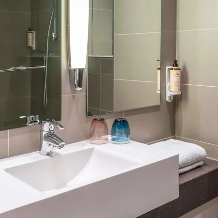 Mercure Cote De Nacre