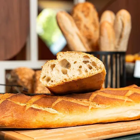 Mercure Cote De Nacre Hotel