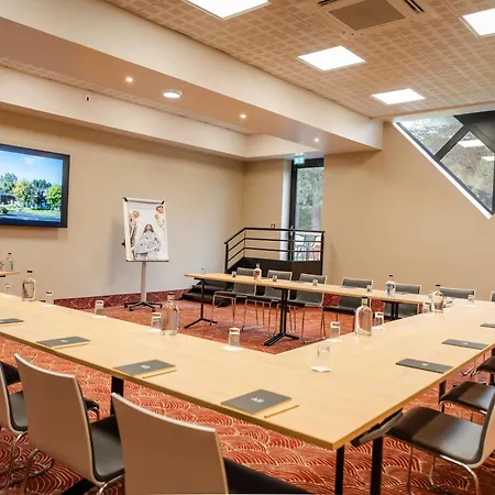 Otel Mercure Cote De Nacre 4*