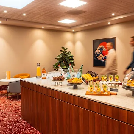 Mercure Cote De Nacre Hotel 4*