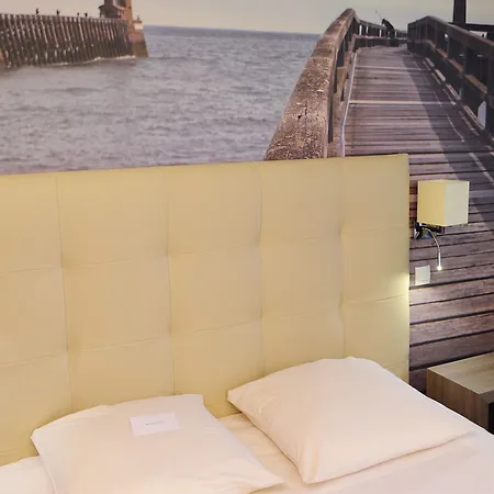 Hotel Mercure Cote De Nacre