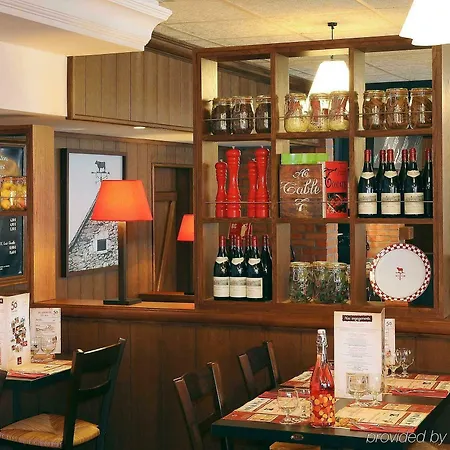 Hotel Mercure Cote De Nacre