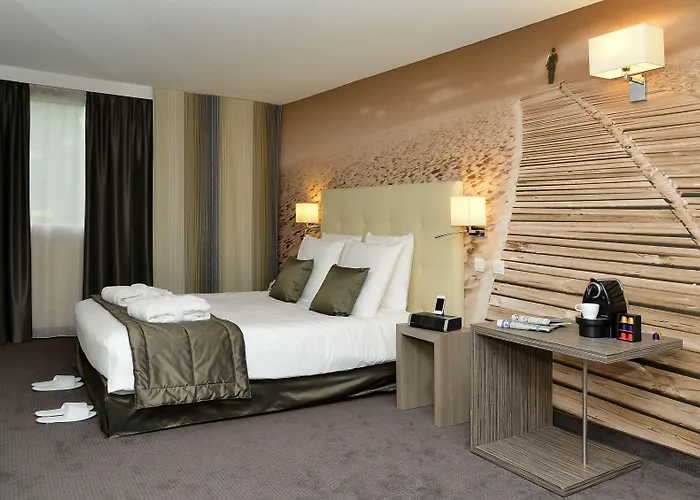 Mercure Cote De Nacre Отель 4*