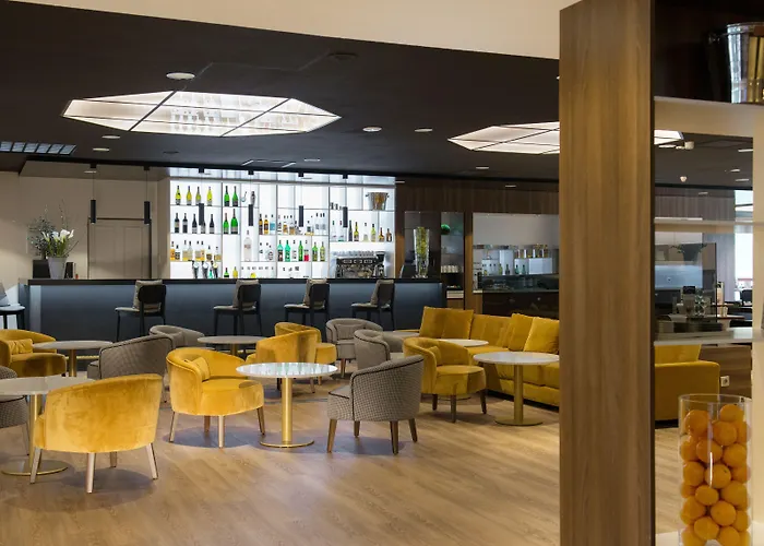 Mercure Cote De Nacre Отель 4*