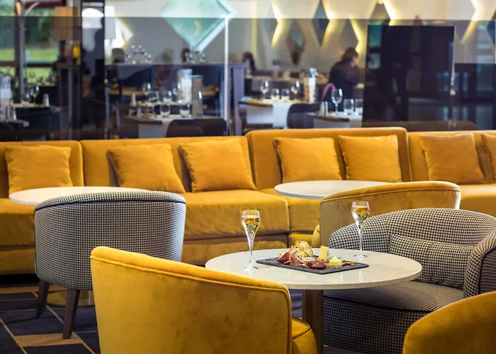 Mercure Cote De Nacre Hotel 4*