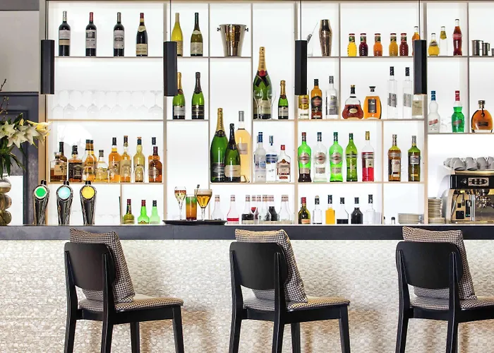 Hotel Mercure Cote De Nacre 4*