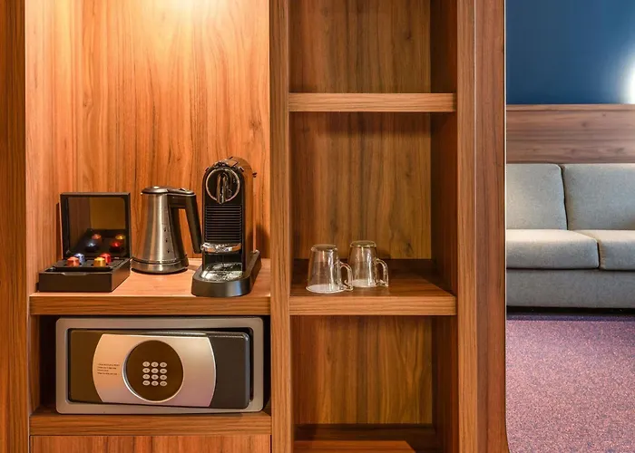 Mercure Cote De Nacre 4* Кан