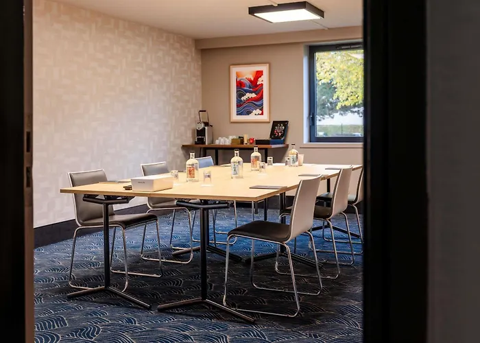 Hotel Mercure Cote De Nacre