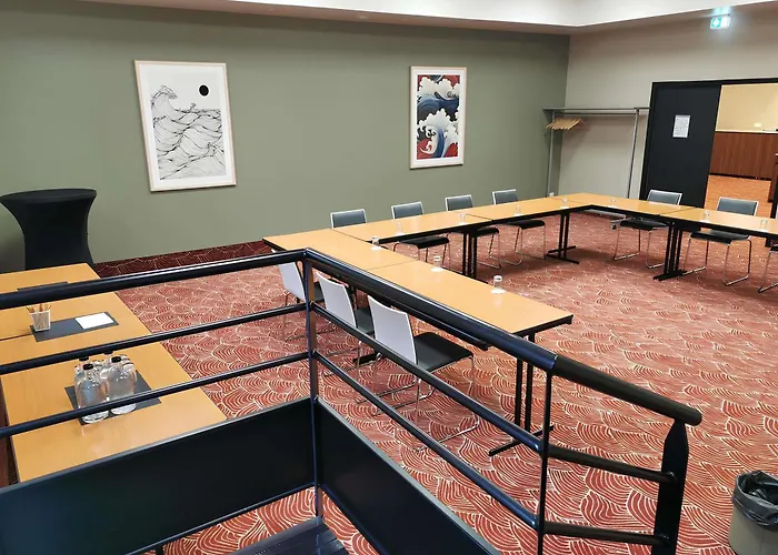 Mercure Cote De Nacre Отель 4*