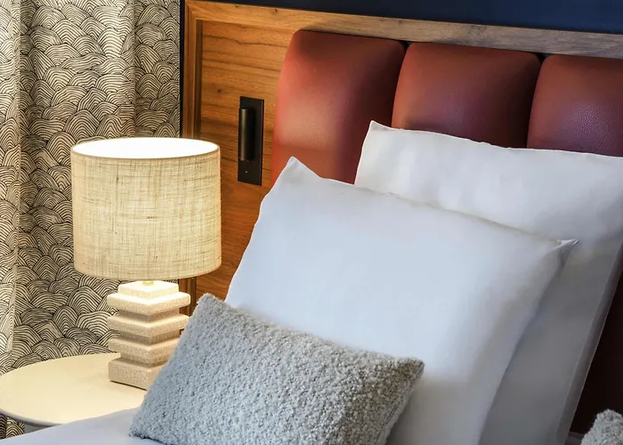 Hotel Mercure Cote De Nacre